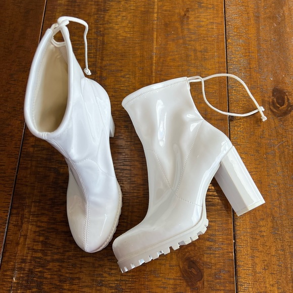 Stuart Weitzman Benita vinyl ankle boots